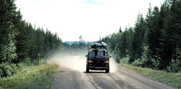 VW-Bully unterwegs auf Lapplands Straen