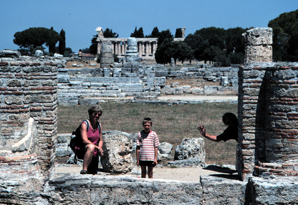 Regina, Arian & Achim in Paestum